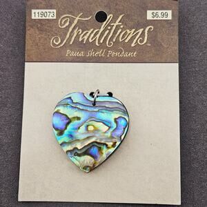 Traditions Paua Shell Heart Pendant Swirled Iridescent Beachy Mermaidcore NWT